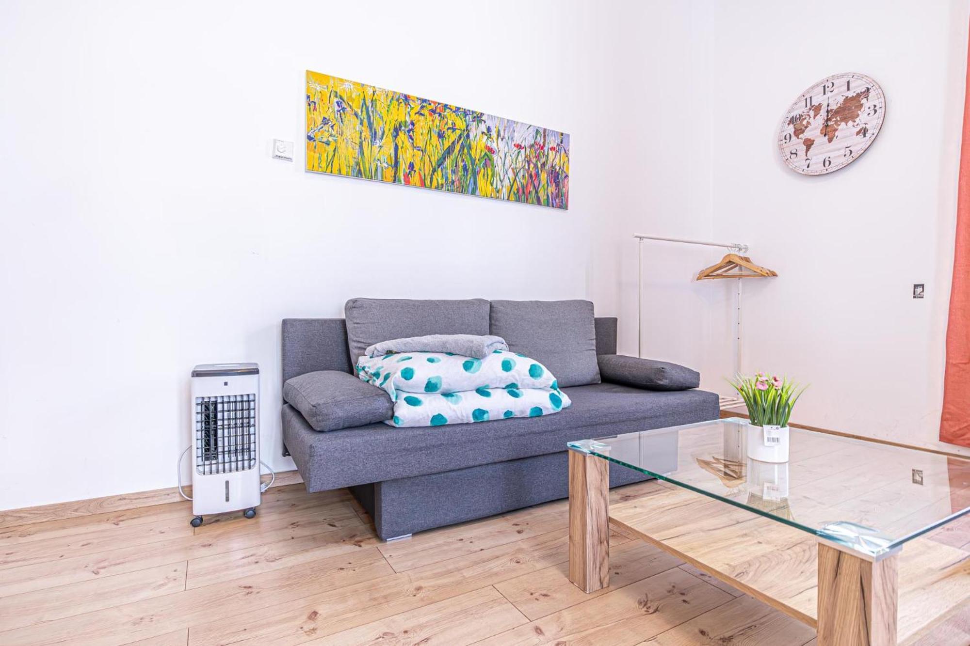 6 Min To Amusement Park - Economy Rooms In Shared Apartment Viena Exterior foto