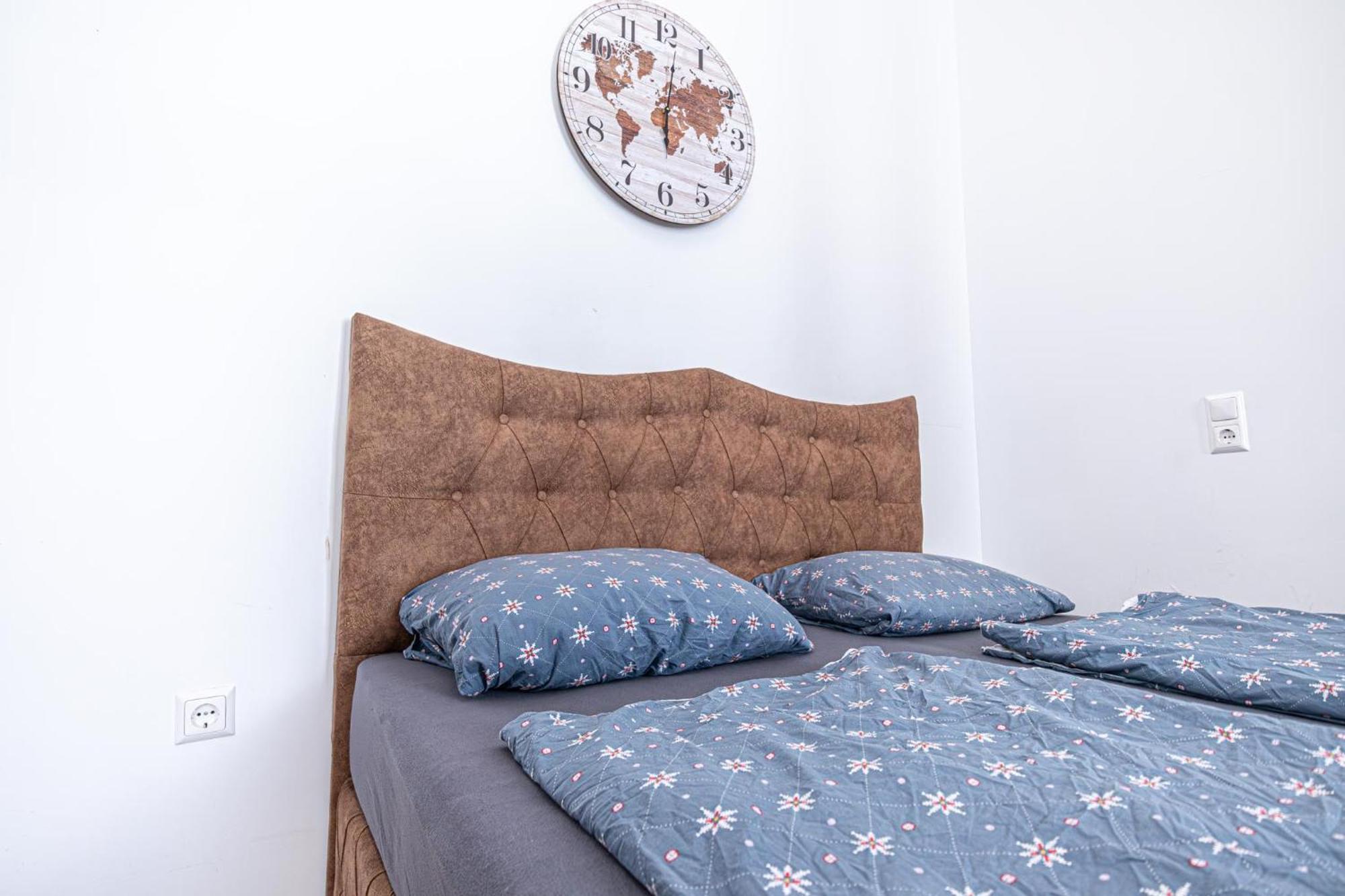 6 Min To Amusement Park - Economy Rooms In Shared Apartment Viena Exterior foto