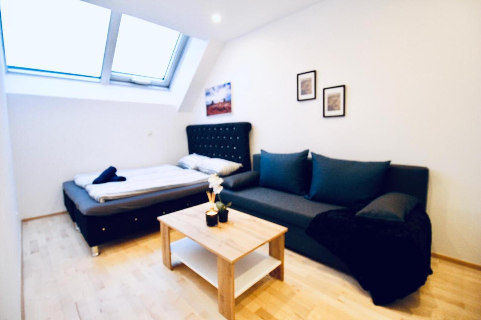 6 Min To Amusement Park - Economy Rooms In Shared Apartment Viena Exterior foto